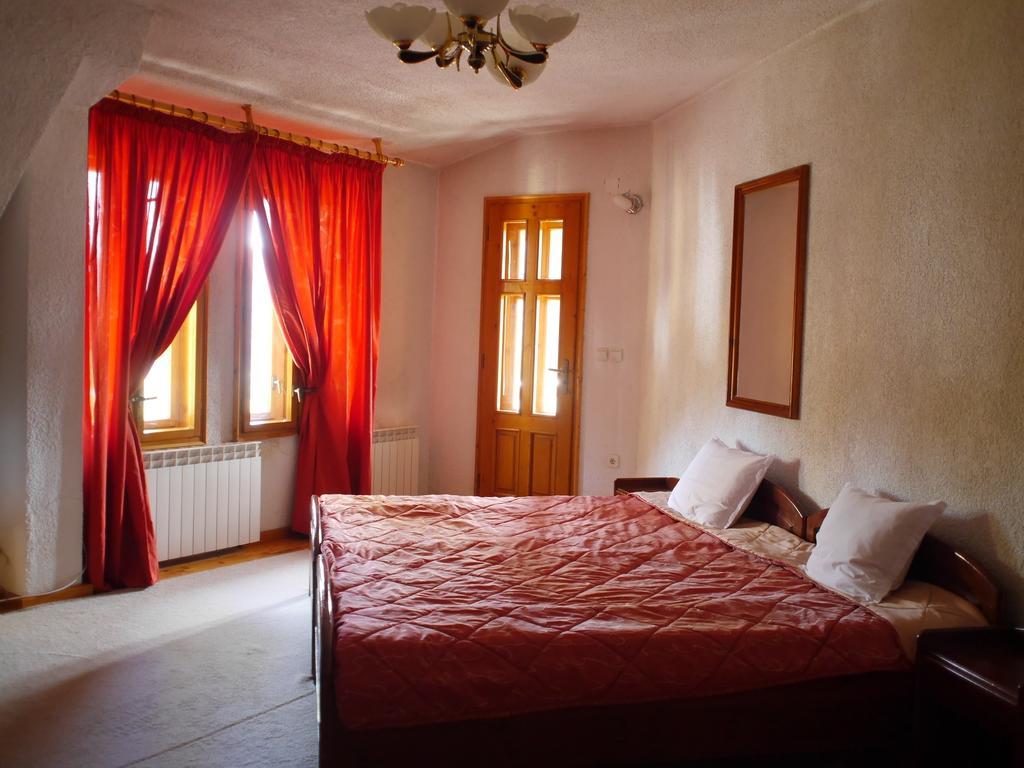Family Hotel Silver Smolyan Exterior foto